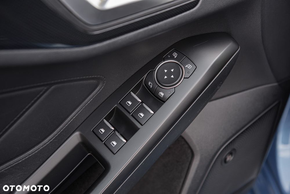 Ford Focus 1.5 EcoBlue Start-Stopp-System ST-LINE - 16