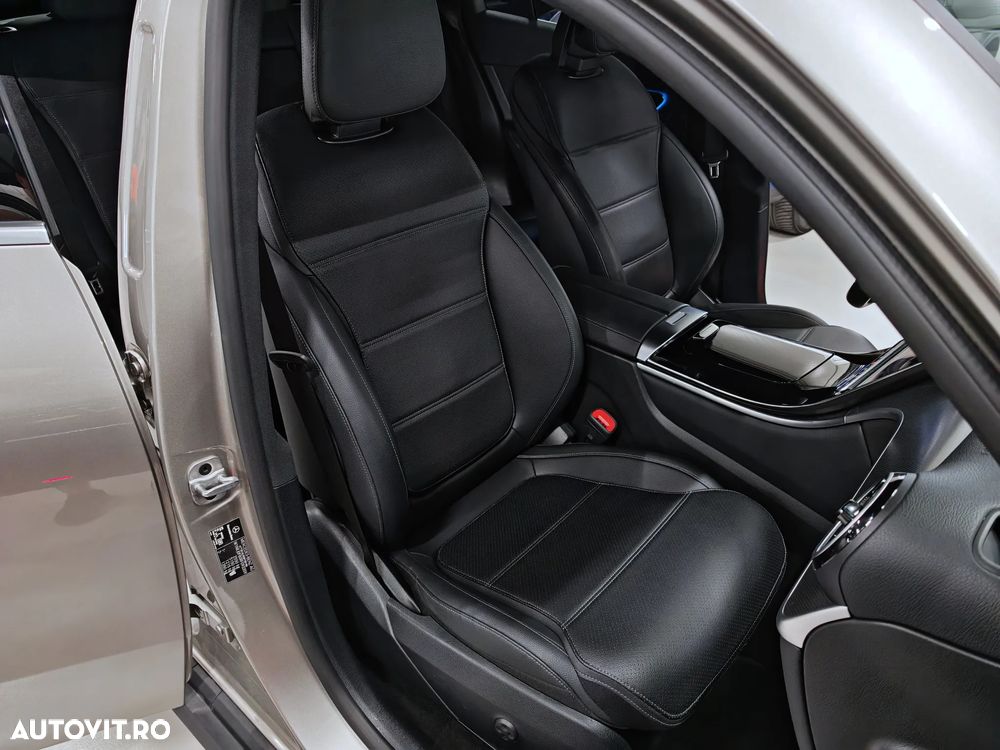 Mercedes-Benz GLC 220 d 4Matic 9G-TRONIC Edition Avantgarde - 29