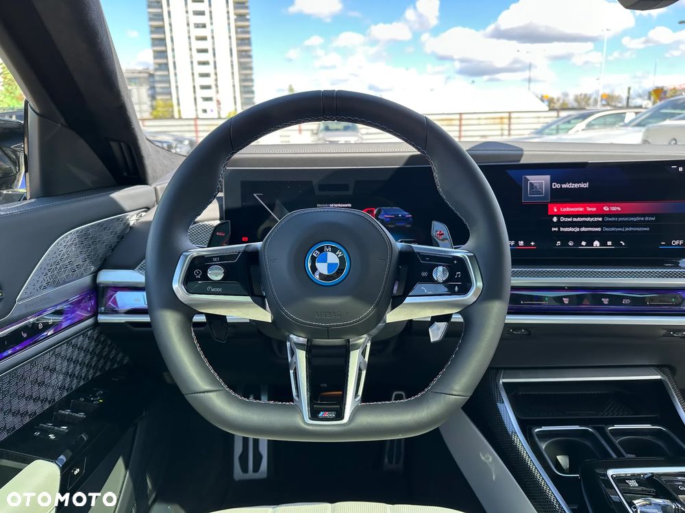 BMW Seria 7 M760e PHEV xDrive sport - 19