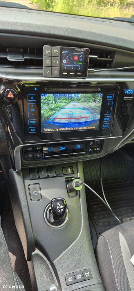 Toyota Auris Hybrid 135 Active - 12