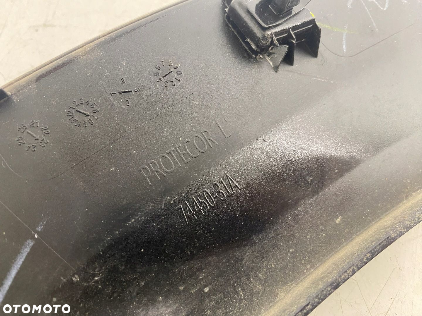 LISTWA NAKŁADKA BŁOTNIKA LEWY TYŁ HONDA ENS eNS EU - 9