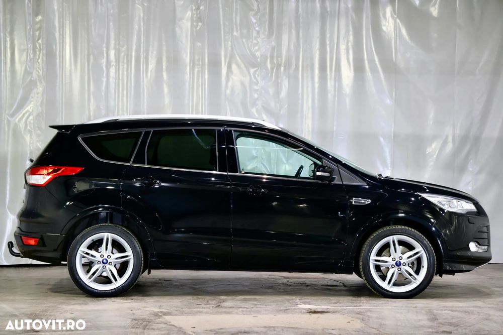 Ford Kuga 2.0 TDCi 4x4 Aut. ST-Line - 40