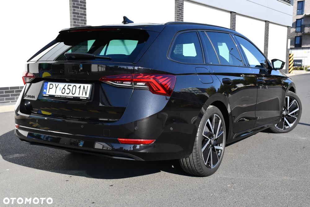 Skoda Octavia 2.0 TDI Sportline DSG - 6
