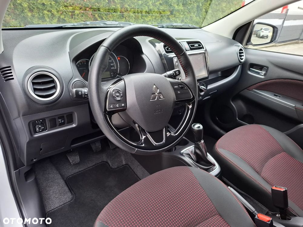 Mitsubishi Space Star - 12