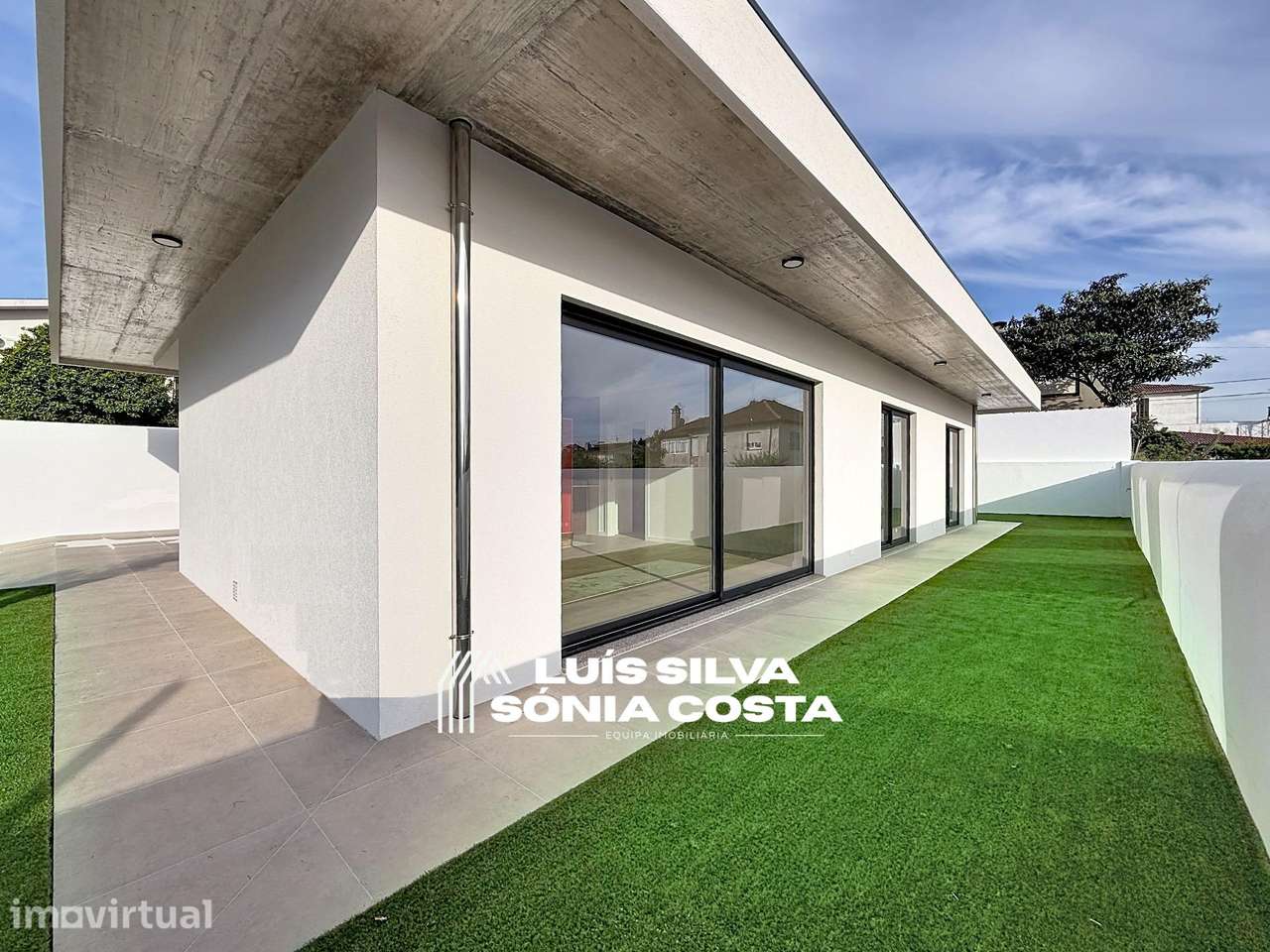 Moradia T3 Térrea Individual - Nova a Estrear c/ Jardim, Moderna... - Grande imagem: 2/37
