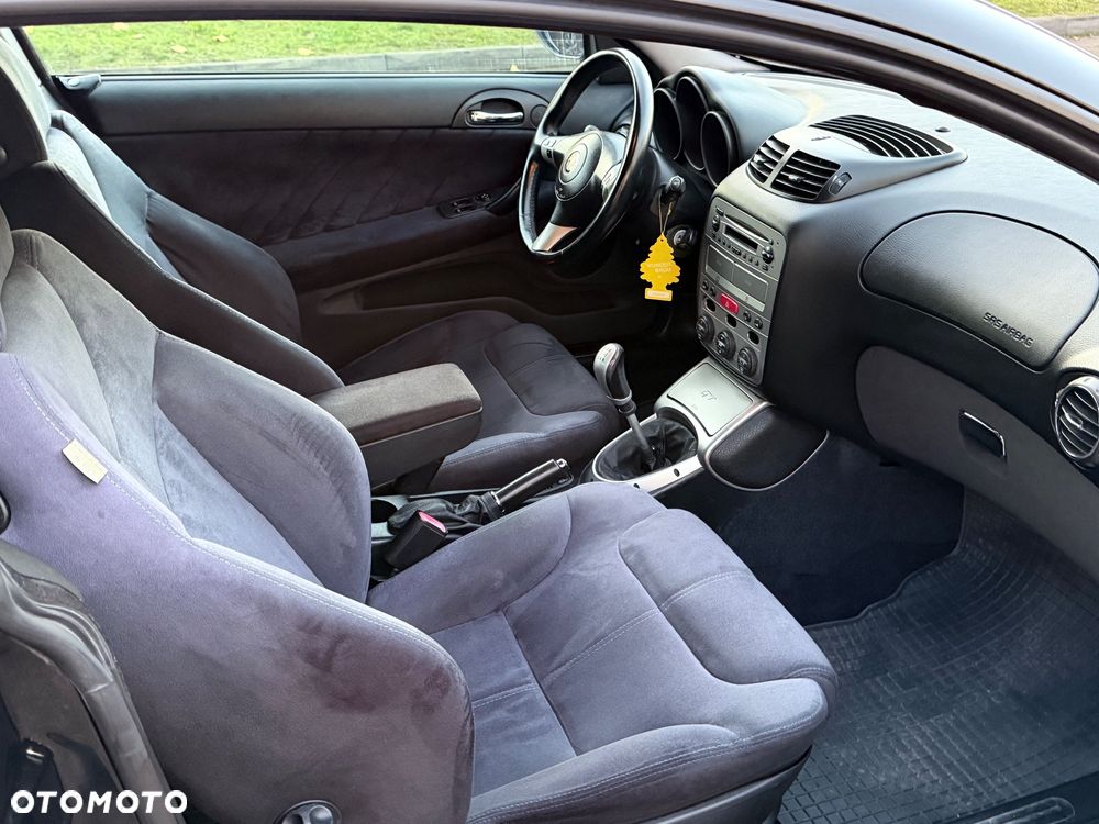 Alfa Romeo GT 2.0JTS Black Line - 7