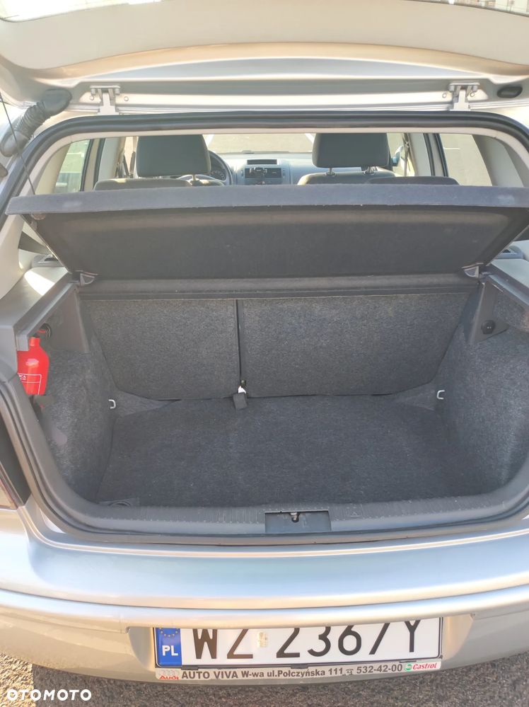 Volkswagen Polo 1.4 TDI Comfortline - 29