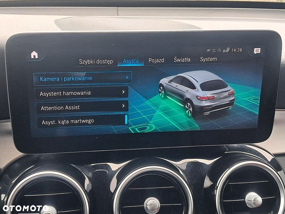Mercedes-Benz GLC - 27