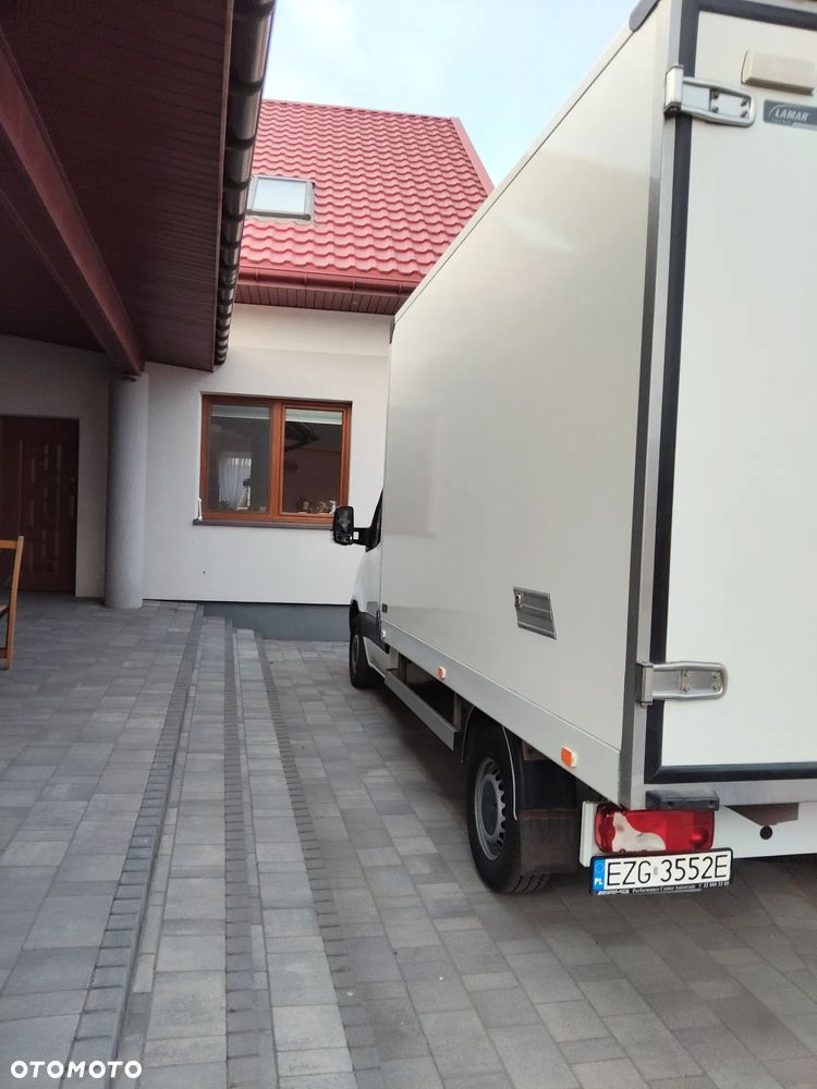 Mercedes-Benz Sprinter - 4