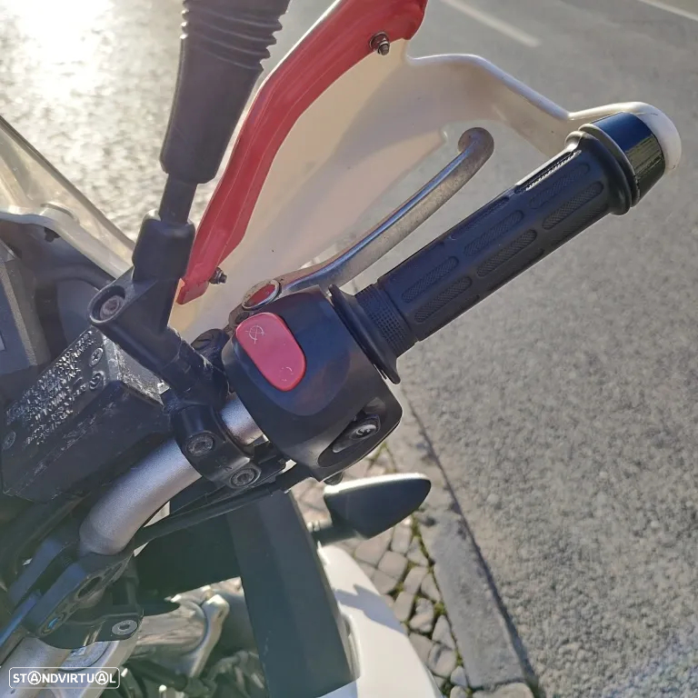 Yamaha XT660Z Tenere - 13