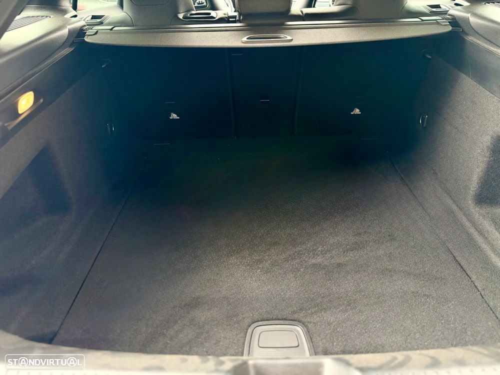 Mercedes-Benz CLA 200 d Shooting Brake AMG Line Aut. - 29