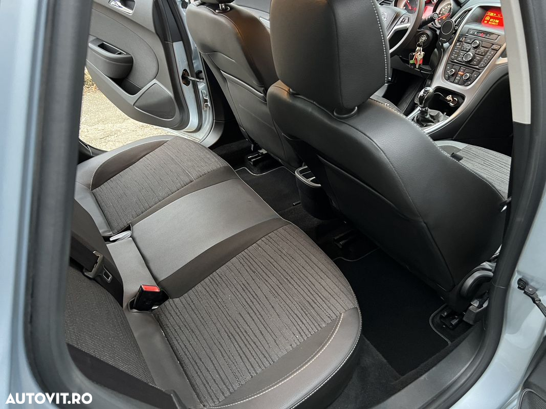 Opel Astra 1.6 CDTI Start/Stop Cosmo - 17