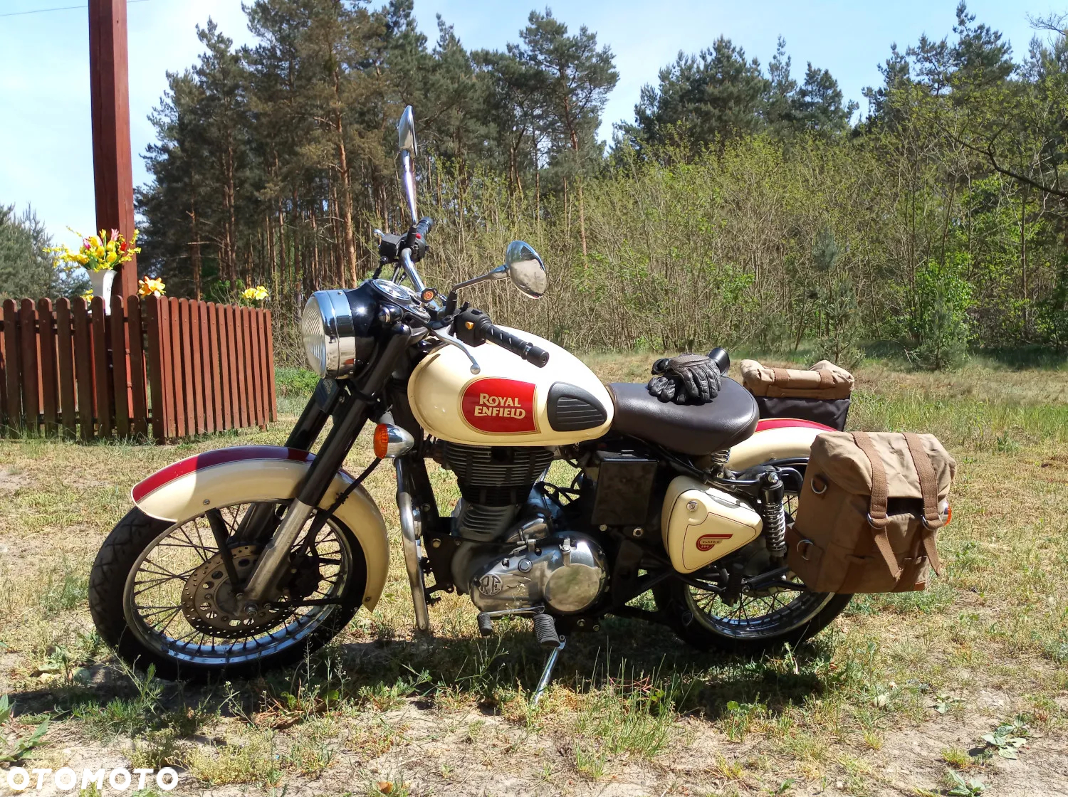 Royal Enfield Classic - 9