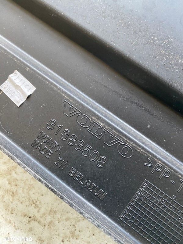Ornament trager central Volvo XC90 2015-2022 31383508 - 3