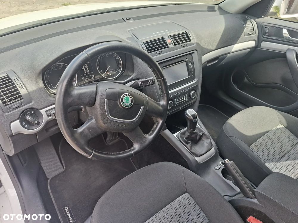 Skoda Octavia 2.0 TDI Laurin & Klement - 6