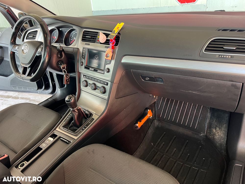 Volkswagen Golf 1.6 TDI BMT Comfortline - 5