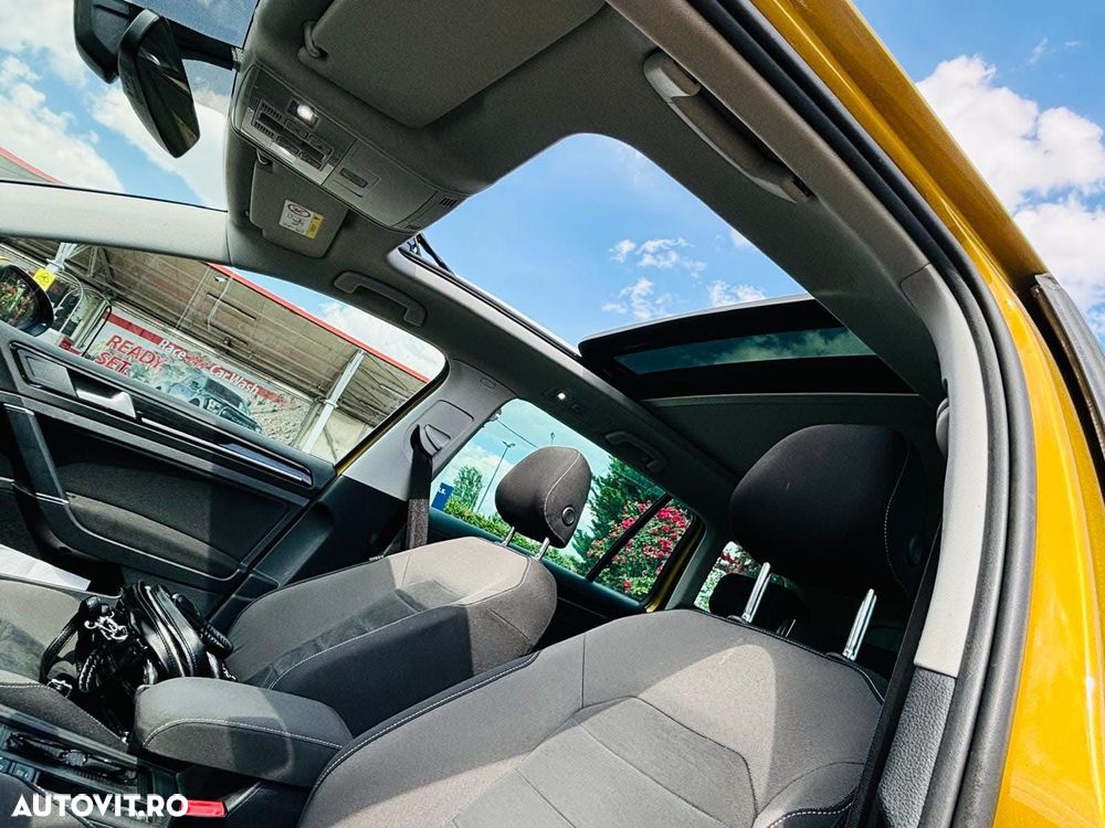 Volkswagen Golf 1.0 TSI DSG Comfortline - 9