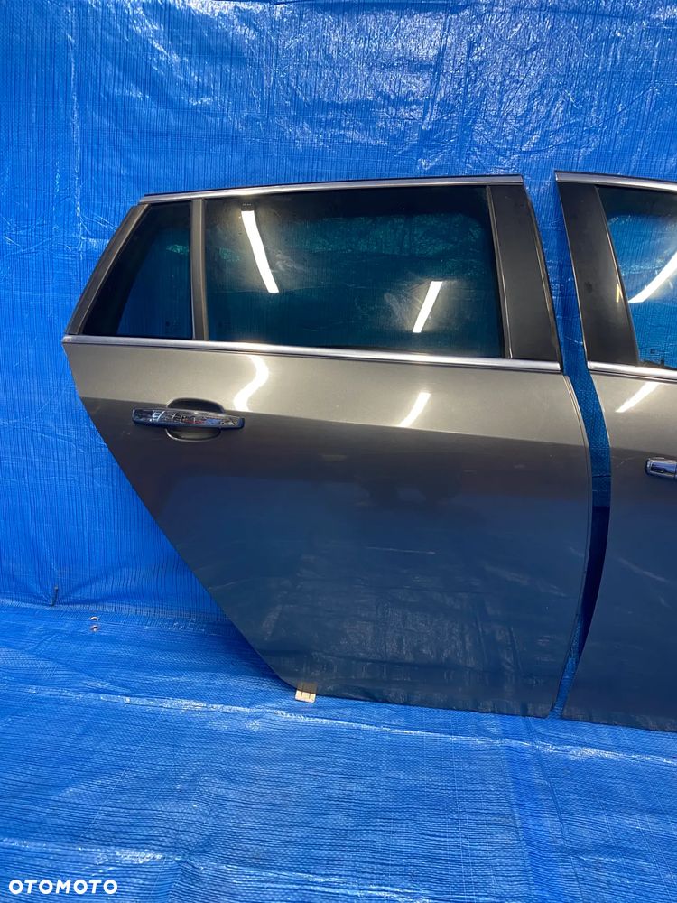 OPEL INSIGNIA A DRZWI PRAWE PRAWY TYŁ TYLNE SZARE Z177 KOMPLETNE - 5