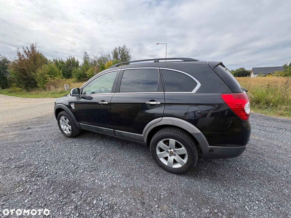 Chevrolet Captiva 2.4 2WD 7 Sitzer LS - 11