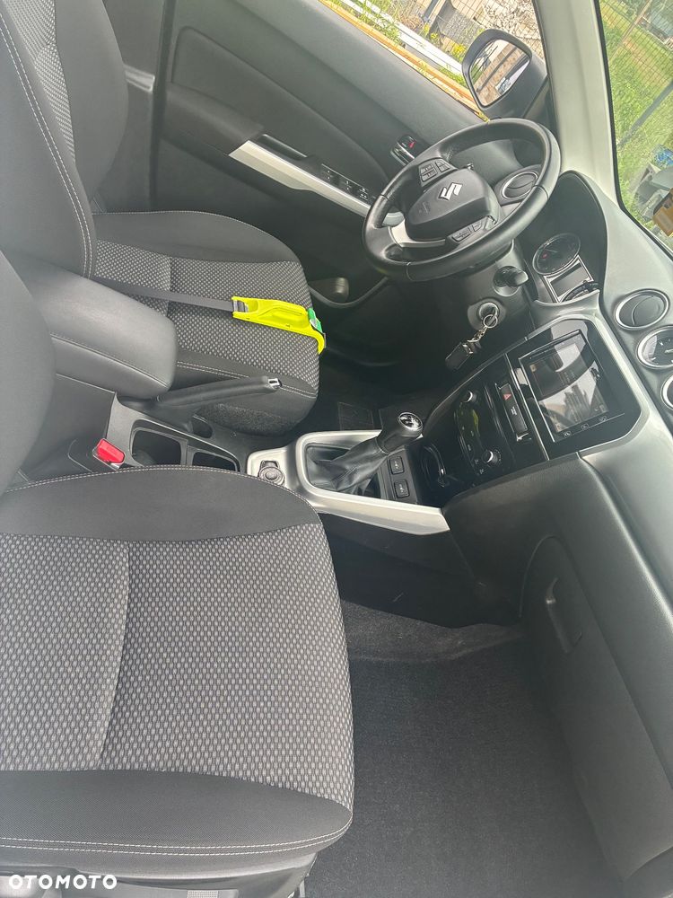 Suzuki Vitara 1.6 Premium 4WD - 8