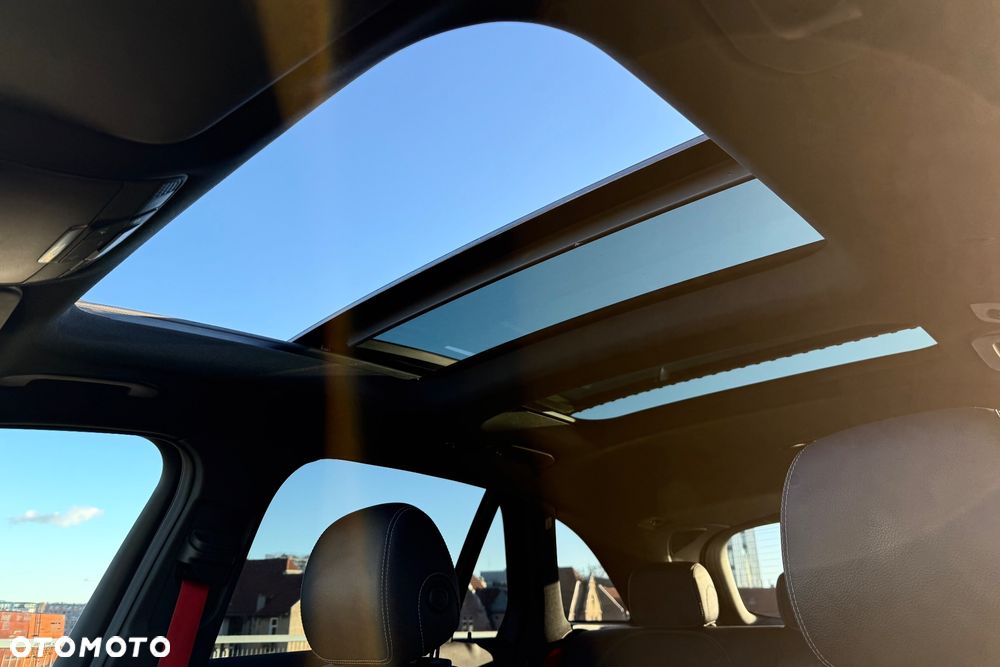 Mercedes-Benz GLC - 16