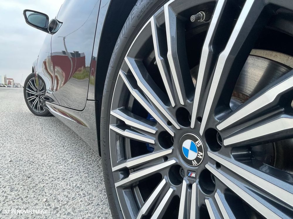 BMW 330 e Aut. M Sport - 19