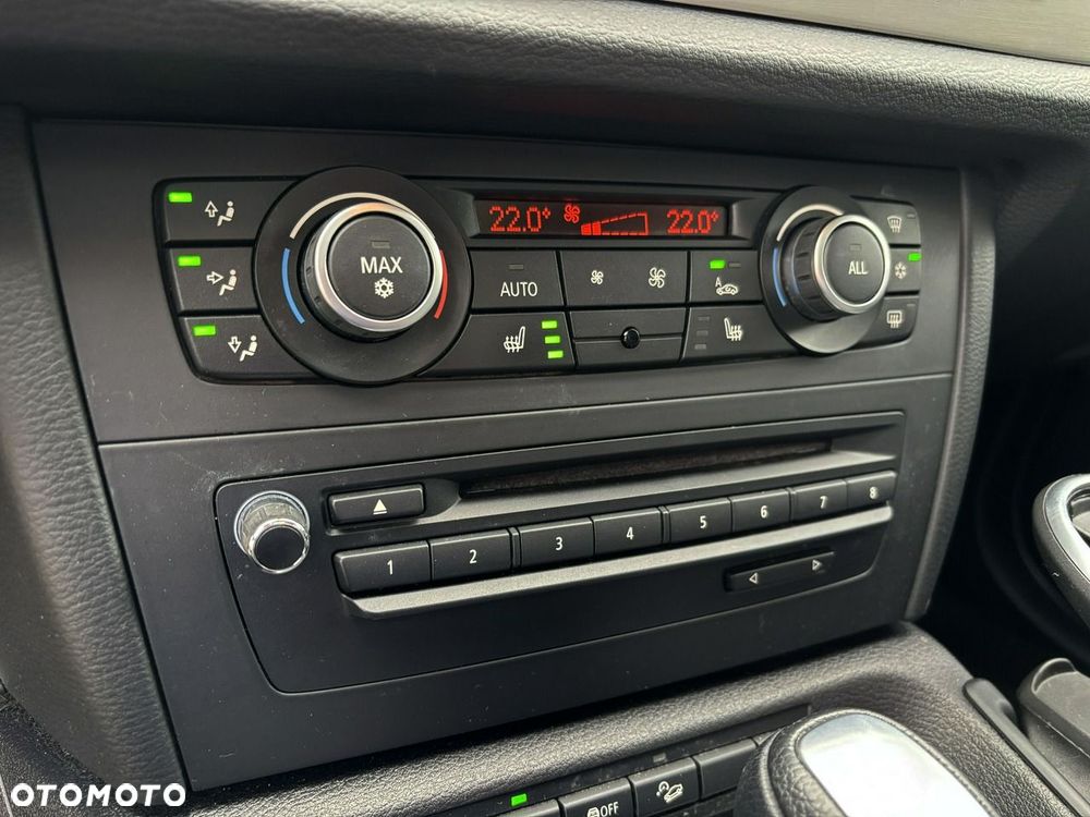 BMW X1 xDrive20d - 17