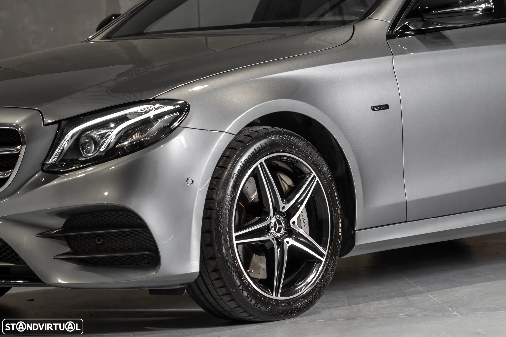 Mercedes-Benz E 300 e AMG Line - 4
