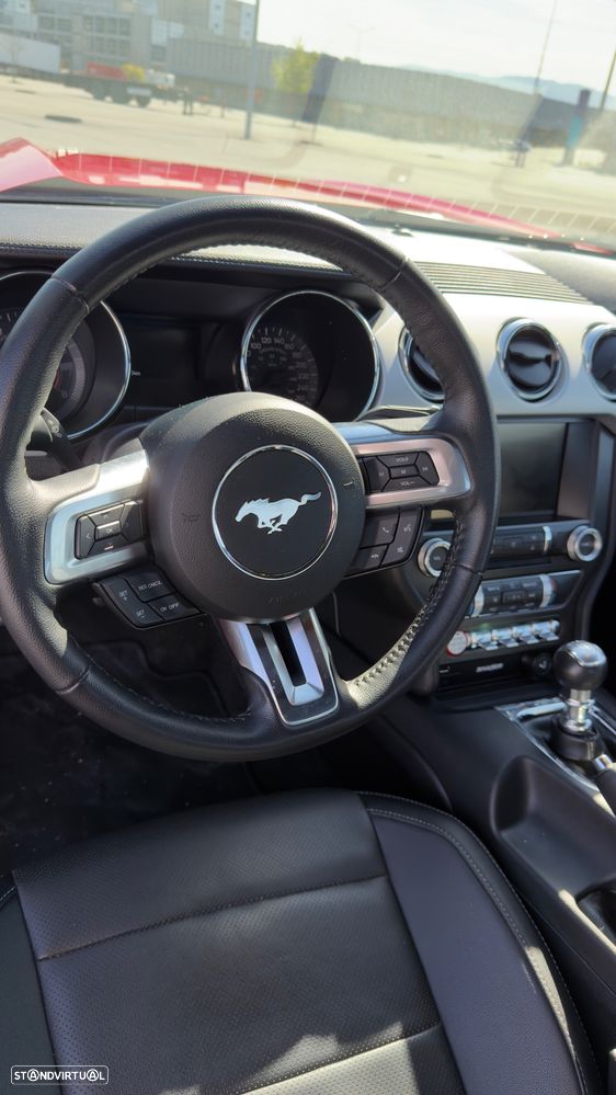 Ford Mustang 2.3 Eco Boost - 8