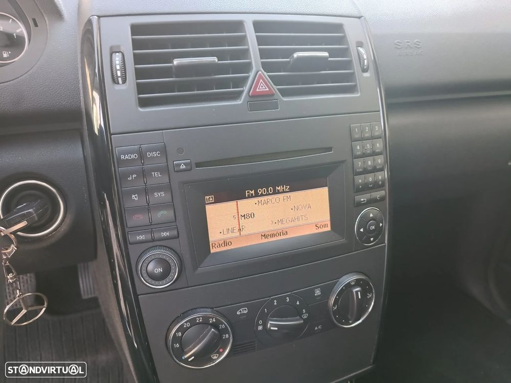 Mercedes-Benz A 160 Elegance Aut. - 15