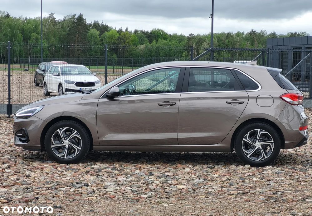 Hyundai i30 1.5 DPI Smart - 9