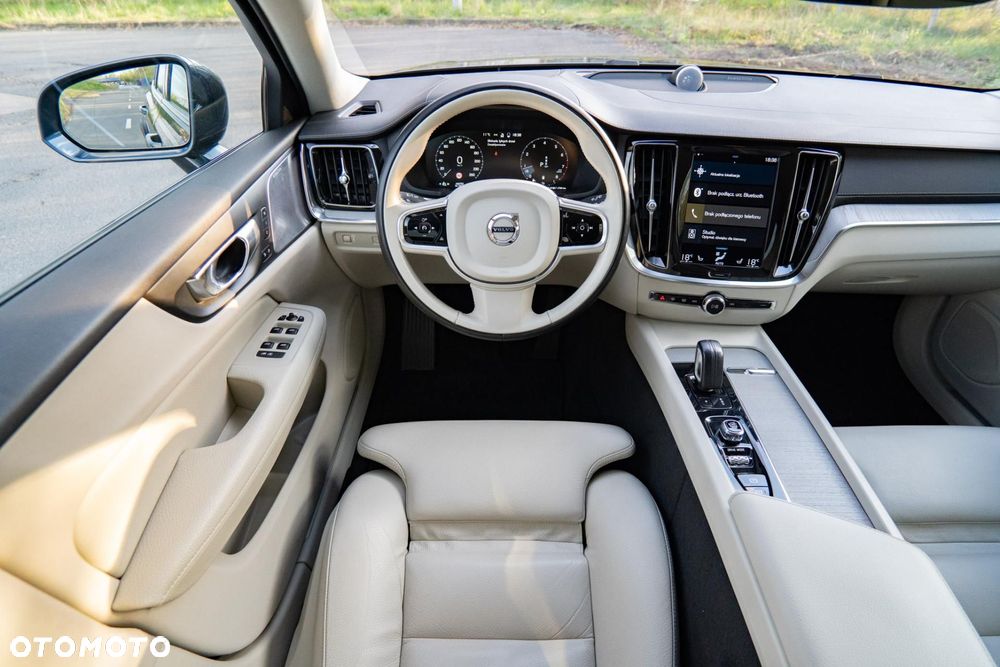 Volvo V60 Cross Country Pro B5 B AWD - 12