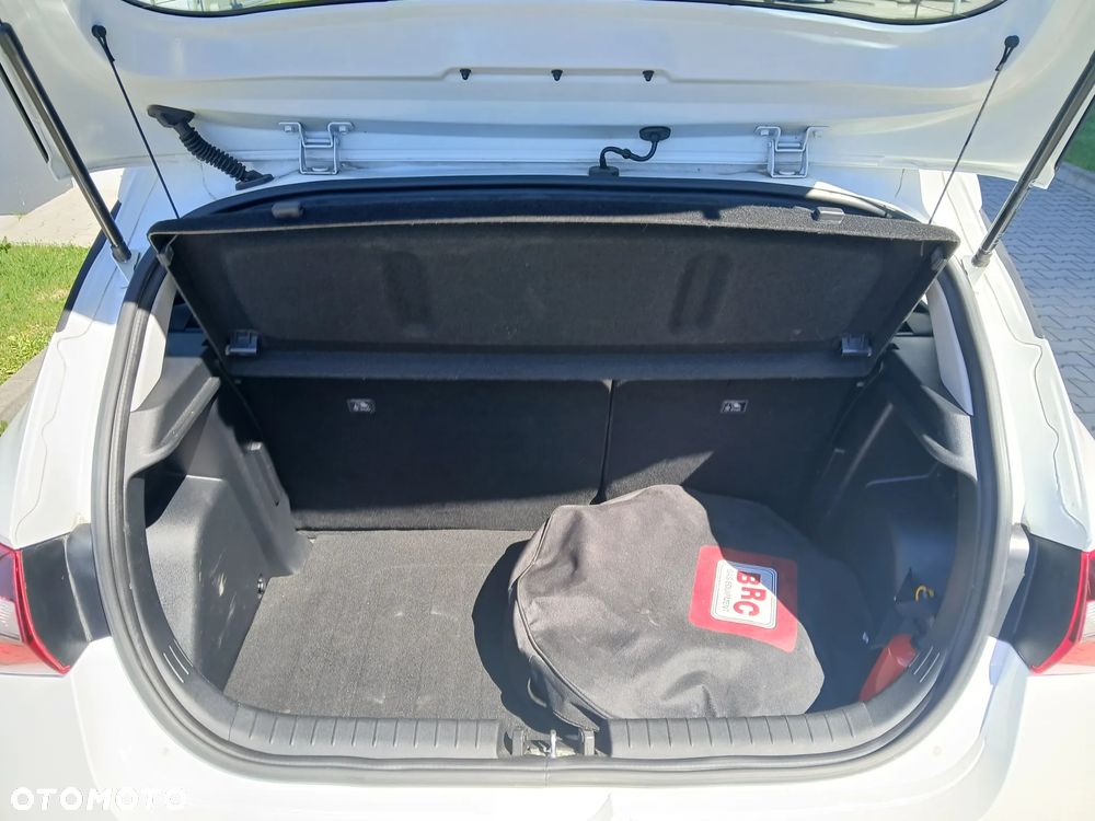 Hyundai i20 1.2 Classic Plus - 12