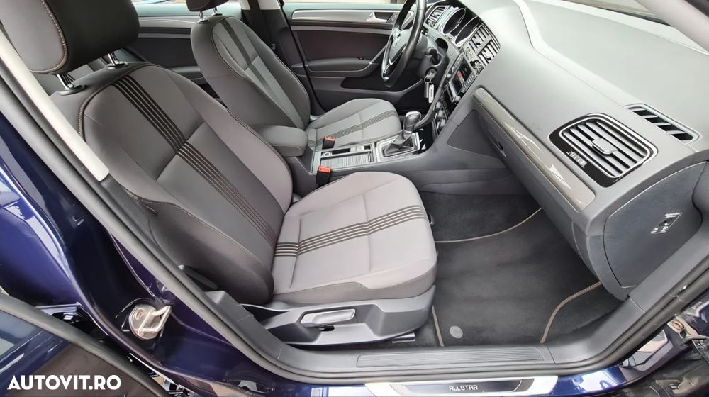 Volkswagen Golf 1.6 TDI DSG Highline - 3