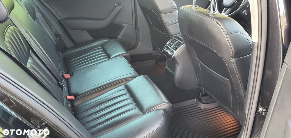 Skoda Superb 1.6 TDI Style DSG - 18
