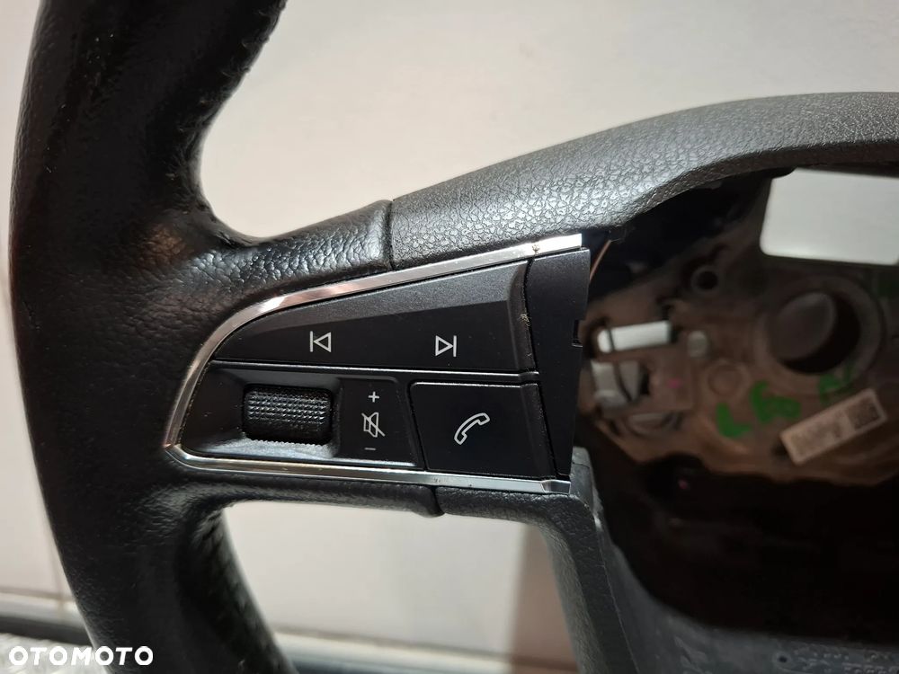 Kierownica Seat Leon III 2014 rok nr 5F0419091L skóra ładna - 3
