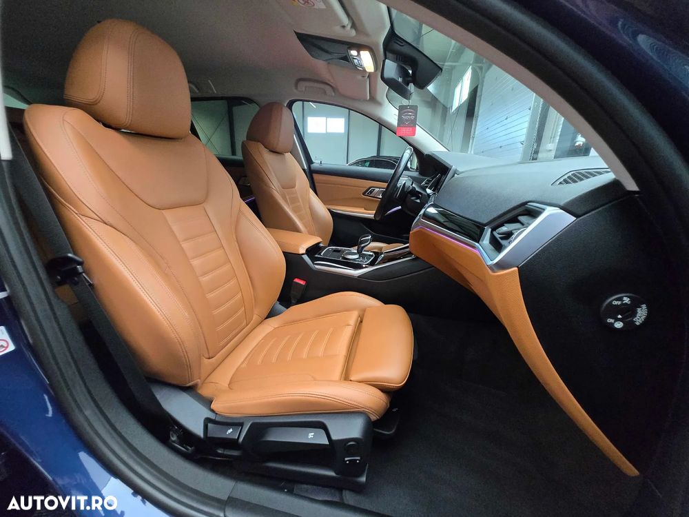 BMW Seria 3 320d Touring Aut. Sport Line - 27