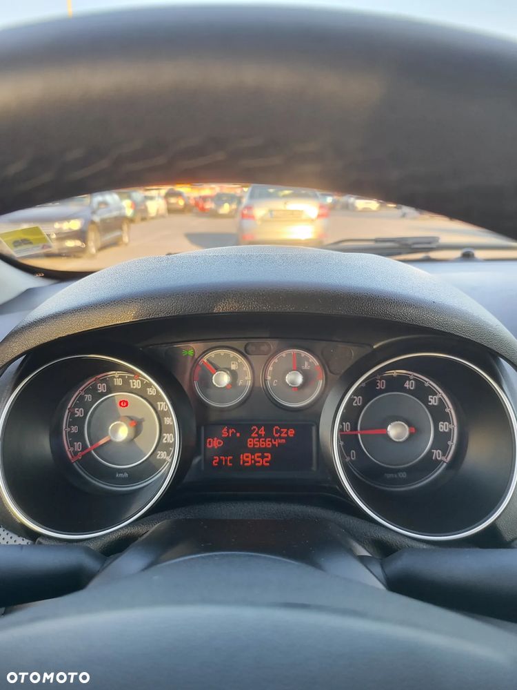 Fiat Punto Evo 1.4 8V Estiva Blue&Me Euro5 - 12