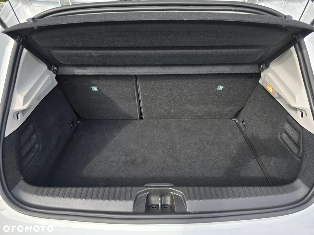 Renault Clio 1.0 TCe Equilibre - 26