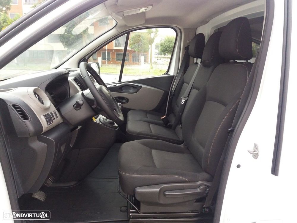 Renault Trafic 1.6 dCI L1 H1 116cv - 3 LUG - AC - IVA DEDUTÍVEL - 22