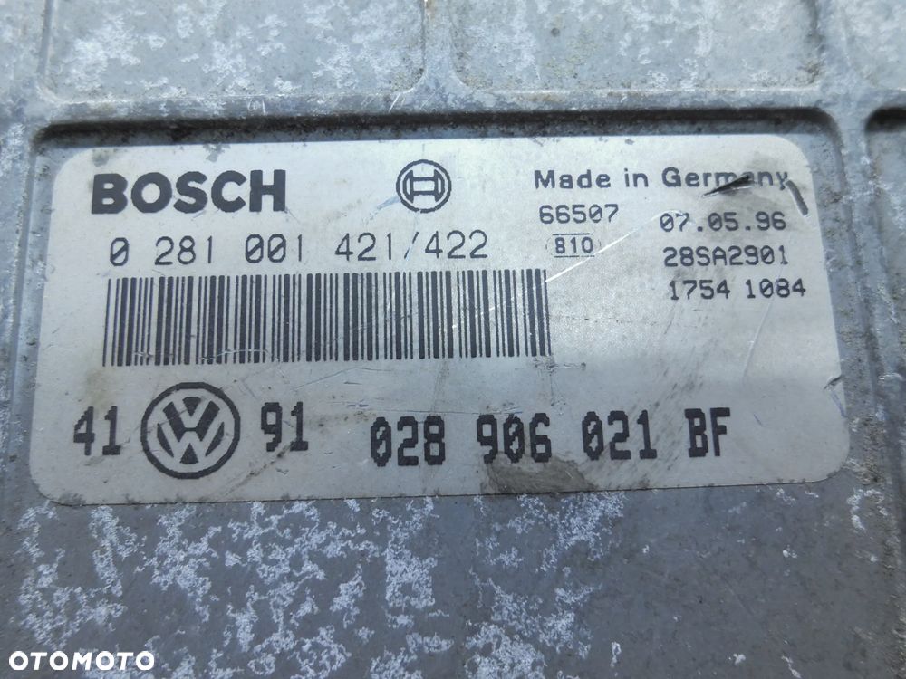 KOMPUTER SILNIKA VW GOLF III 0281001421/422 028906021BF - 2
