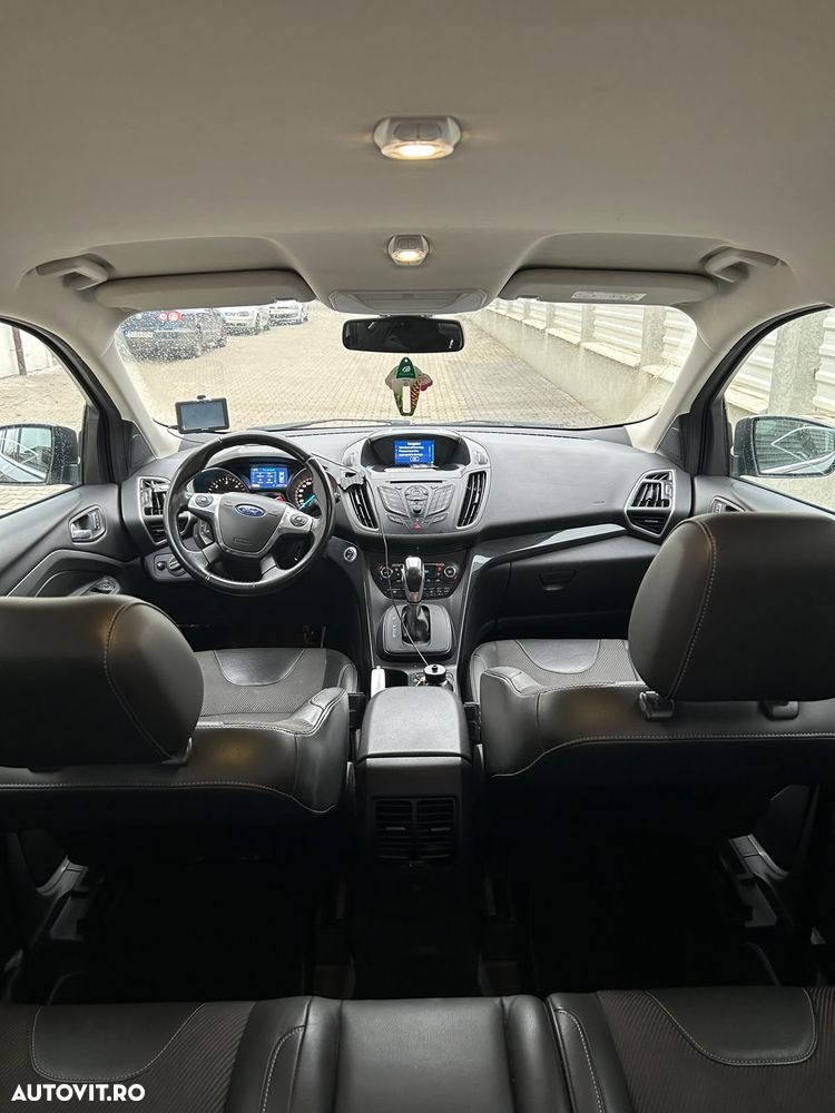 Ford Kuga 2.0 TDCi Powershift 4WD Titanium - 2