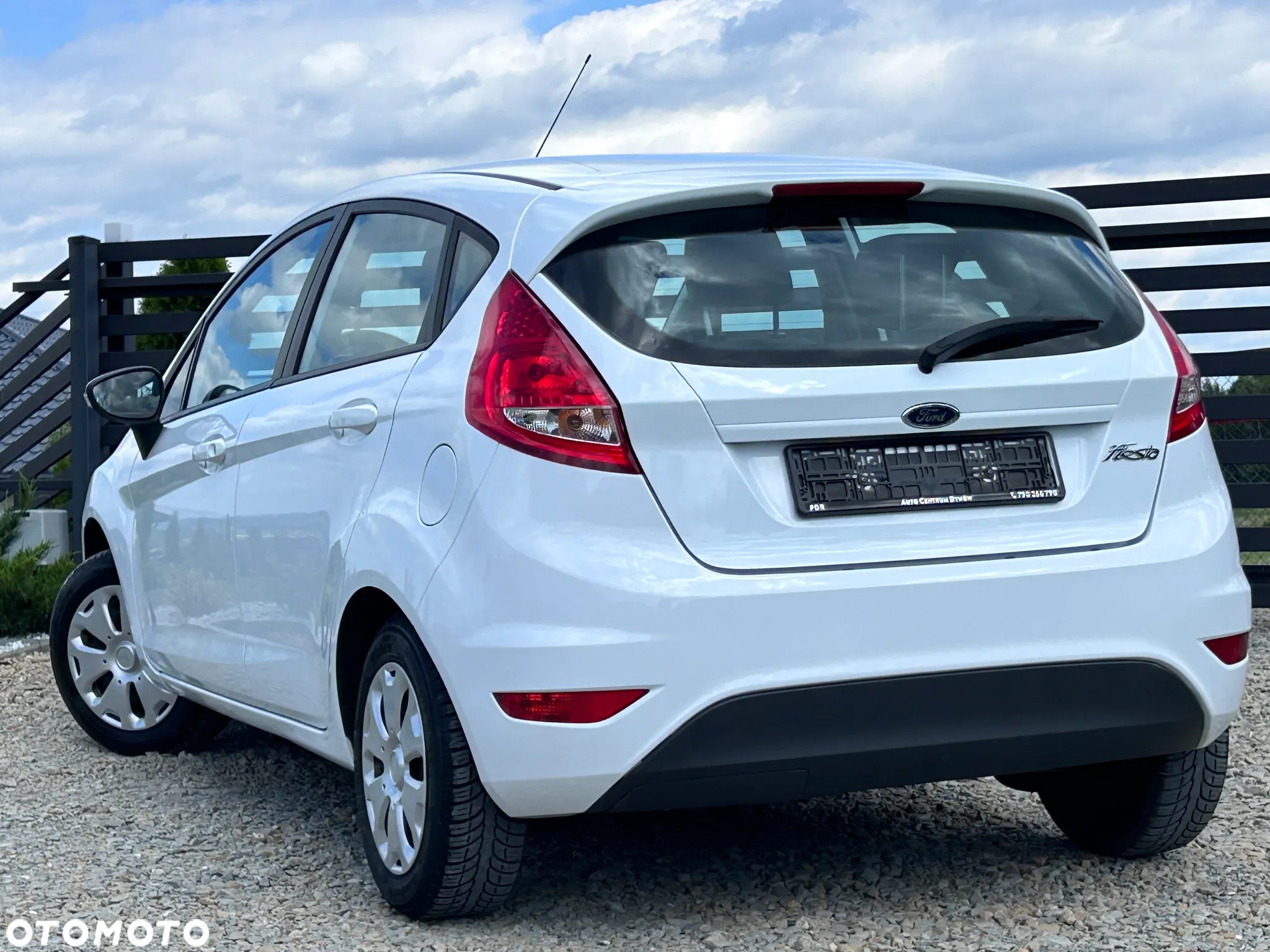 Ford Fiesta 1.25 Ambiente - 16