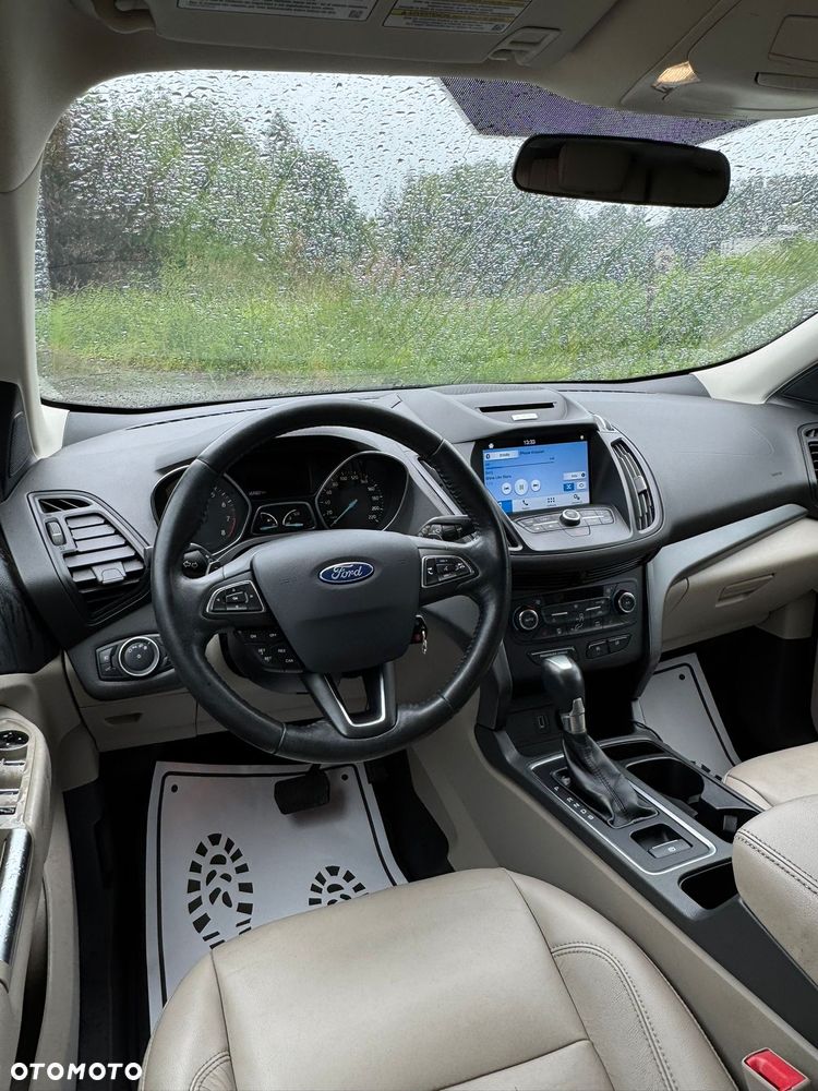 Ford Escape 2.0 EcoBoost AWD Titanium - 27