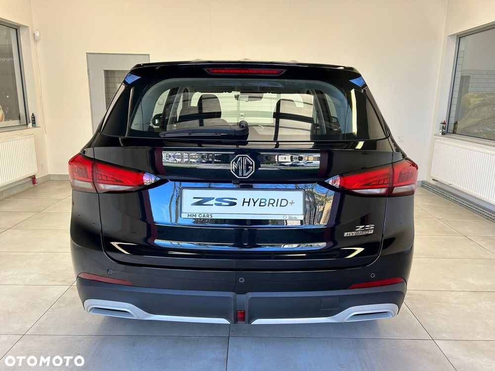 MG ZS Hybrid+ - 4