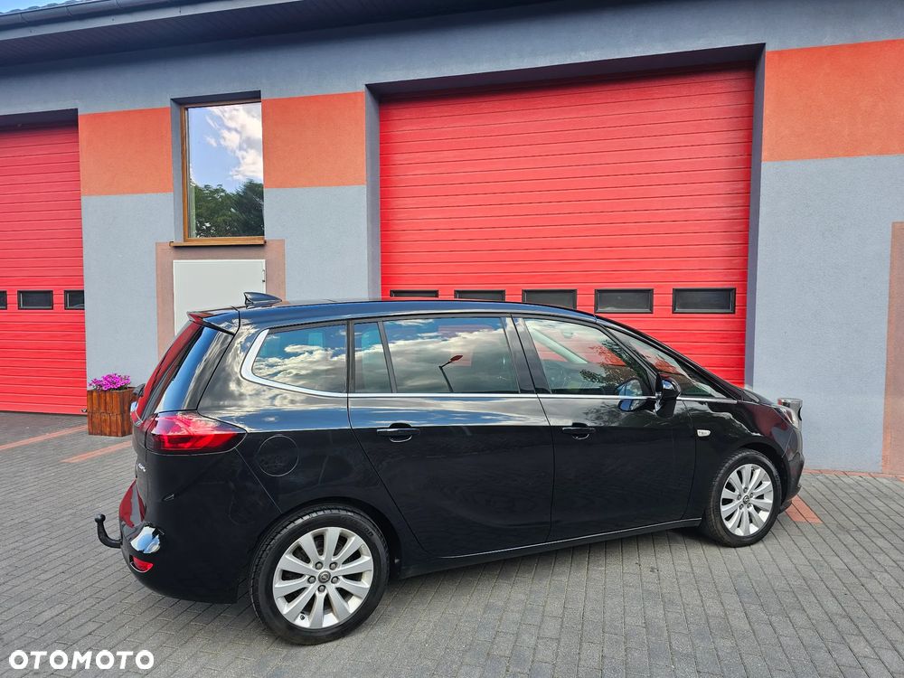 Opel Zafira 1.4 T Cosmo EcoFLEX S&S EU6 - 24