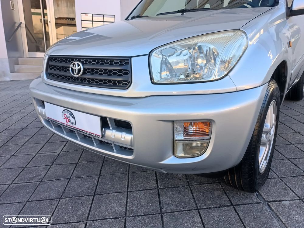 Toyota RAV4 4x2 Edition - 4