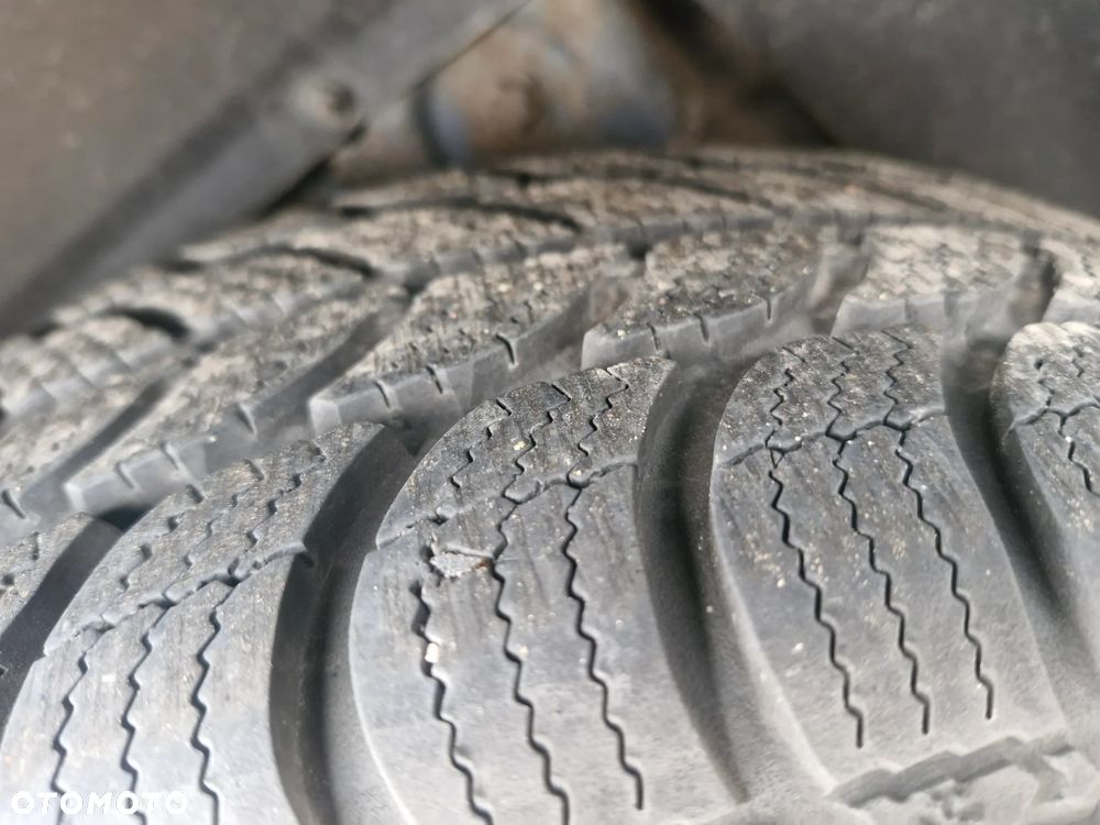 koła / opony zimowe /OPEL MERIVA  z felgami Dębica Frigo 185/60/15 DOT 34/22 - 11