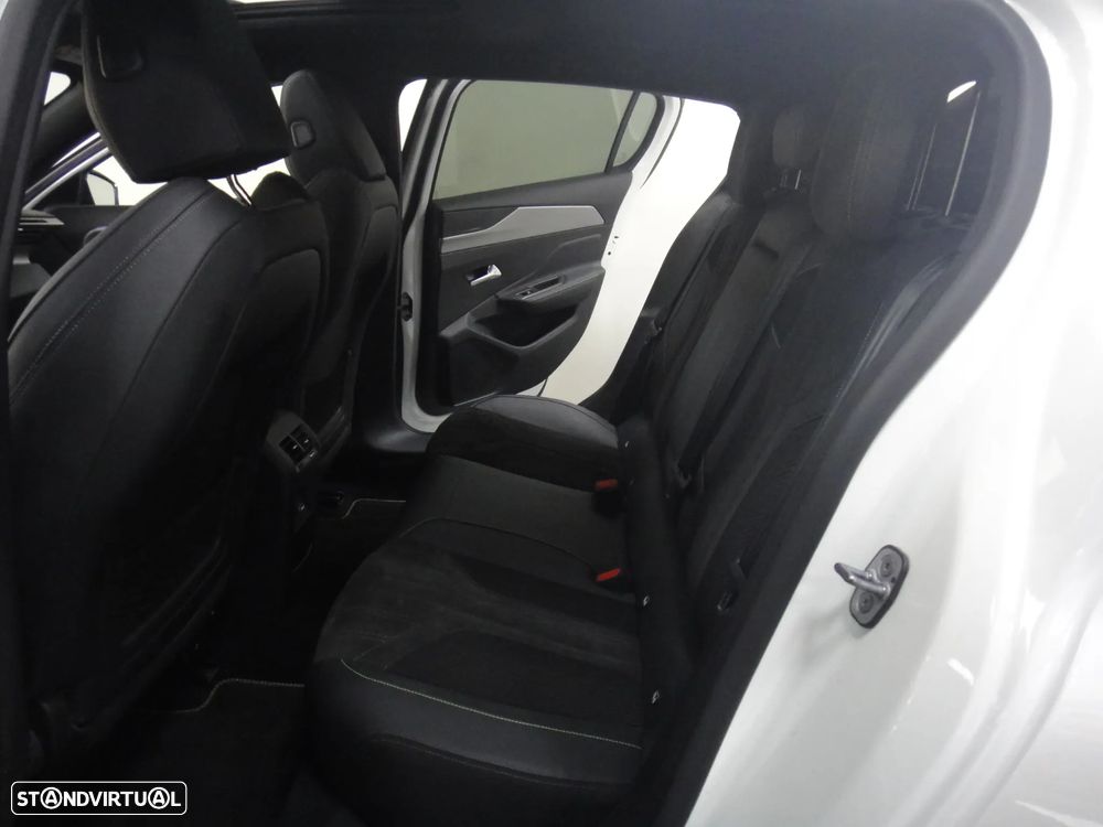 Peugeot 308 180 e-EAT8 GT - 18