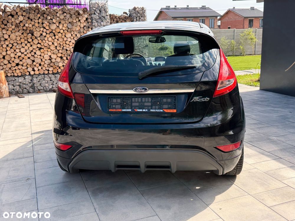 Ford Fiesta 1.4 Ghia - 6